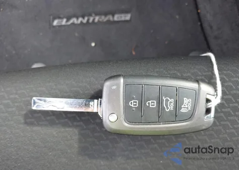 2018 Hyundai Elantra Gt из США, поврежденный, VIN KMHH35LE1JU019516